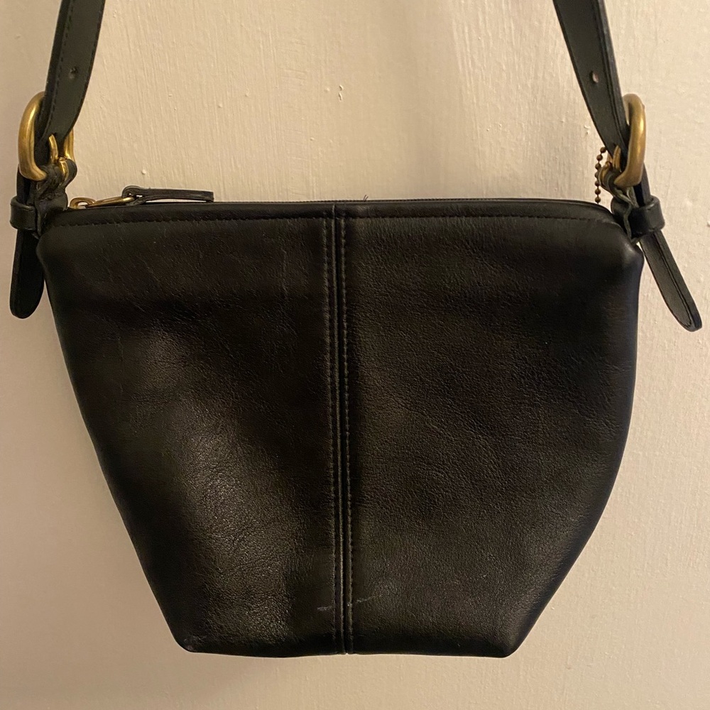 Vintage Coach McDougall Zip bag.  Great condition